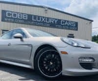 Cobb Luxury Cars logo